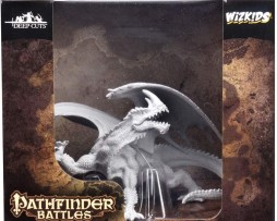 Dungeons & Dragons Pathfinder Deep Cuts - Gargantuan Green Dragon 1